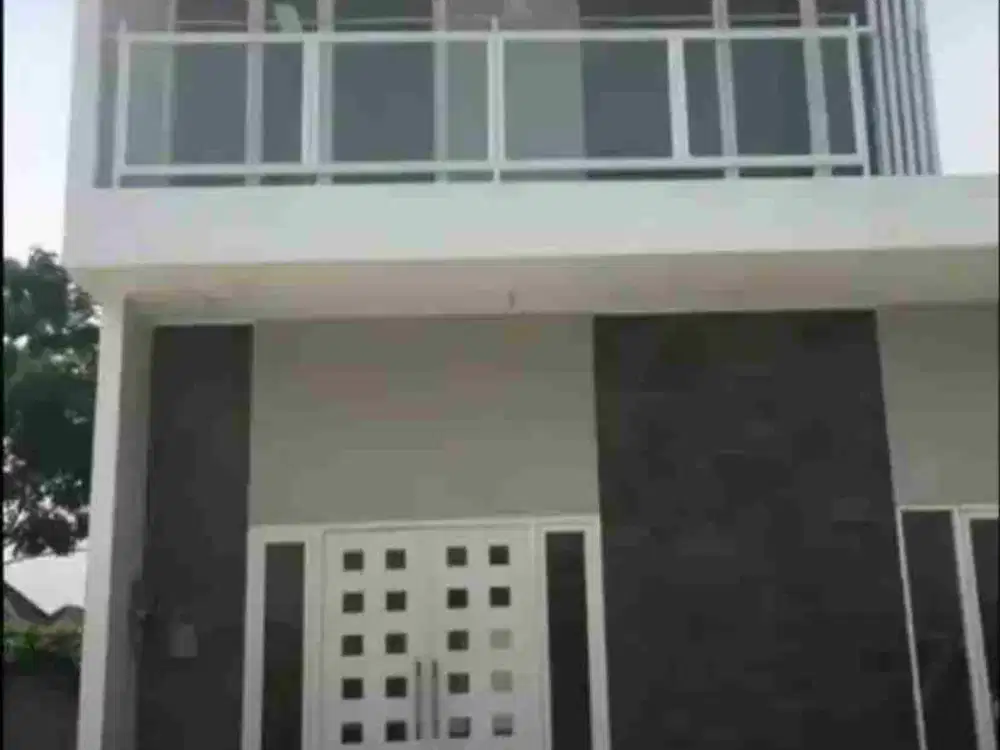 Sewa Rumah 2 Lantai Minimalis Strategis Nyaman Dekat Tol di Citra Garden Sidoarjo