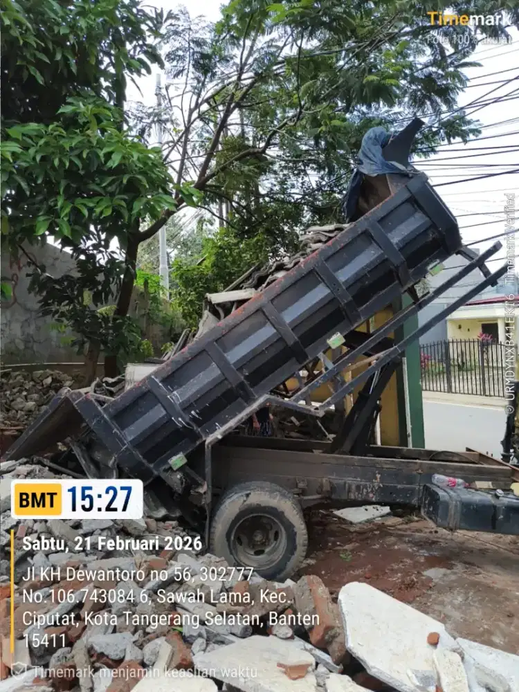 Jasa buang puing dan buang sampah