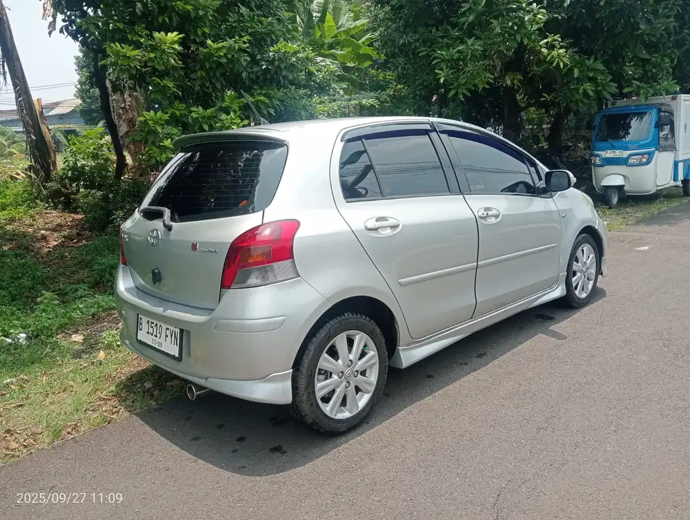 Toyota Yaris 2010 Bensin