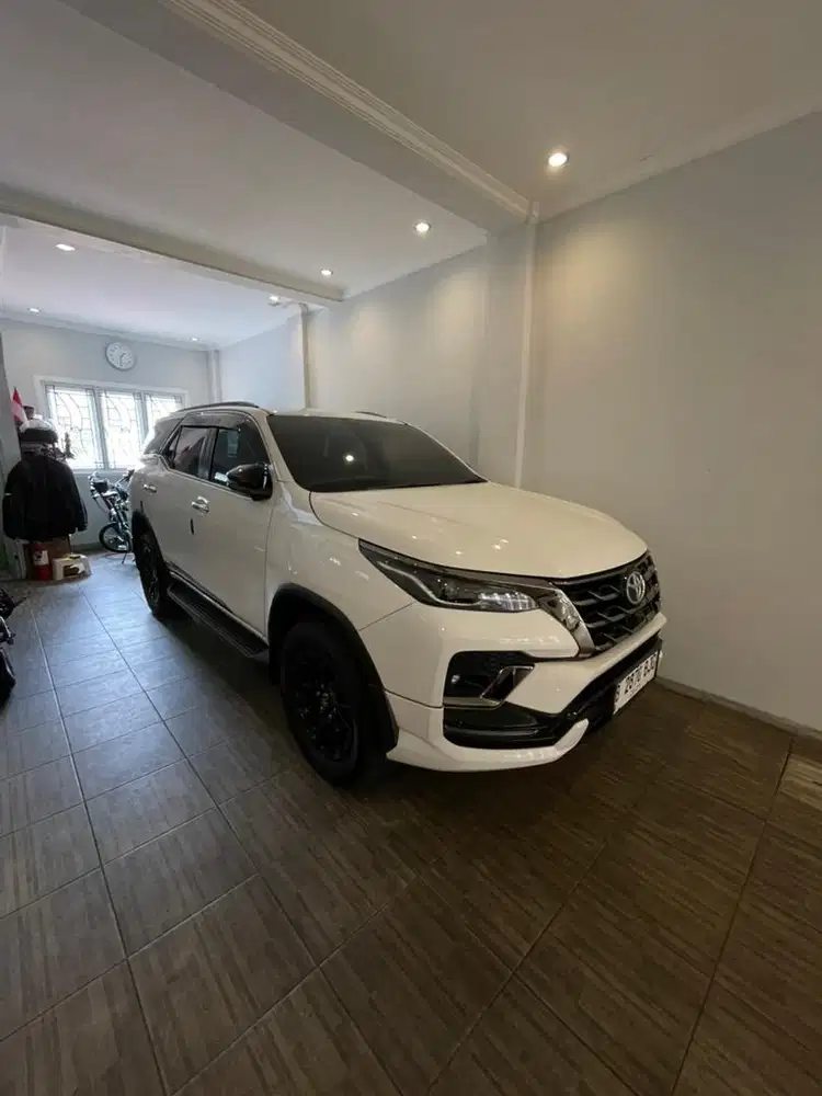 Toyota Fortuner GR 4x2 2.8 Diesel 2024