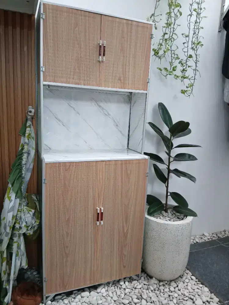 Rak Piring Aluminium 4 Pintu stiker Motif Kayu - Kokoh & Bersih