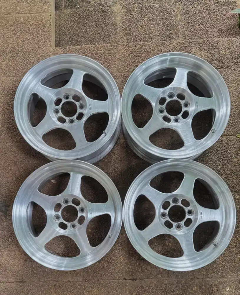 Desmond Regamaster original R15 4x100
