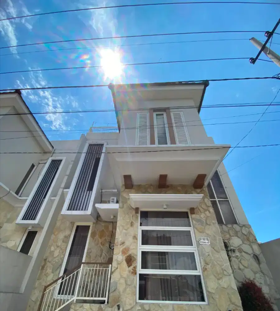 DIJUAL CEPAT VILLA POOL AKTIF