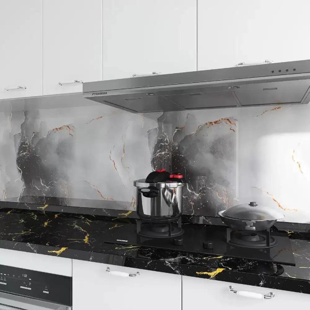 Bagian admin yang bisa handel toko shope dll untuk masukin produk