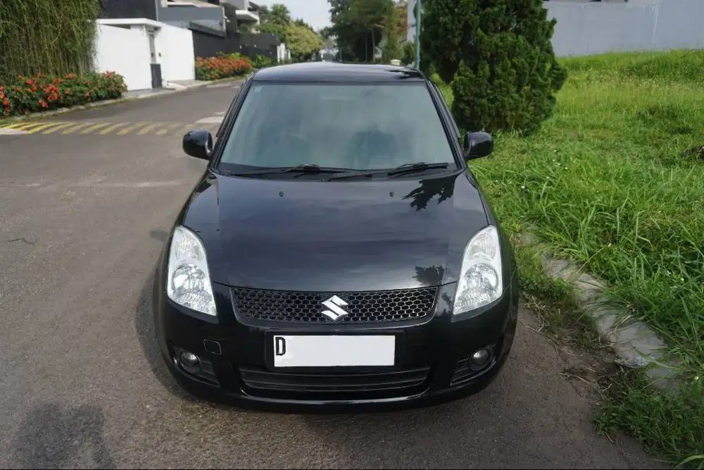 Suzuki Swift ST 2012 MT 1.5 Mulus Istimewa