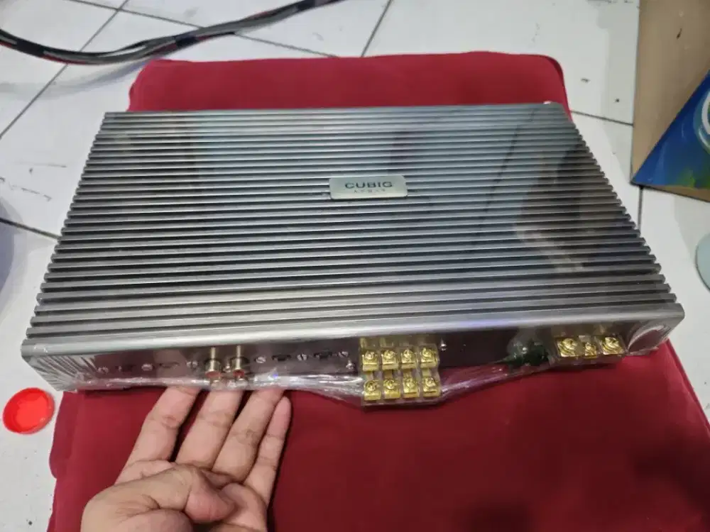 Power 4 chaenal dan subwoofer 12