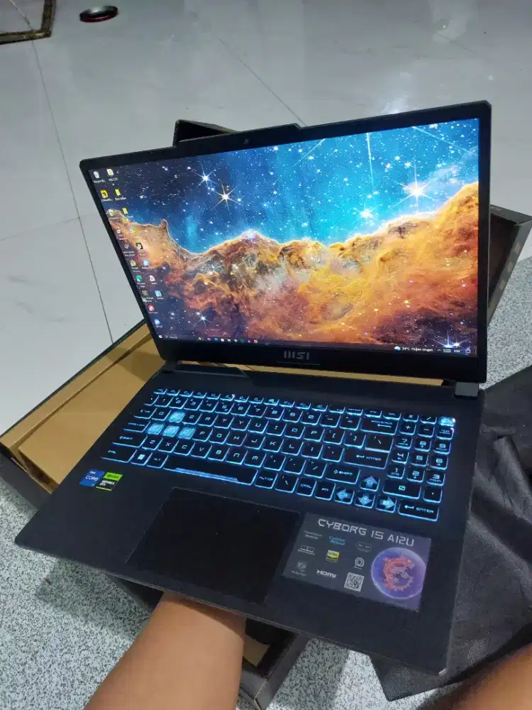 Laptop Msi A12UDX RTX 3050 6GB Core i7-12650H Fullset
