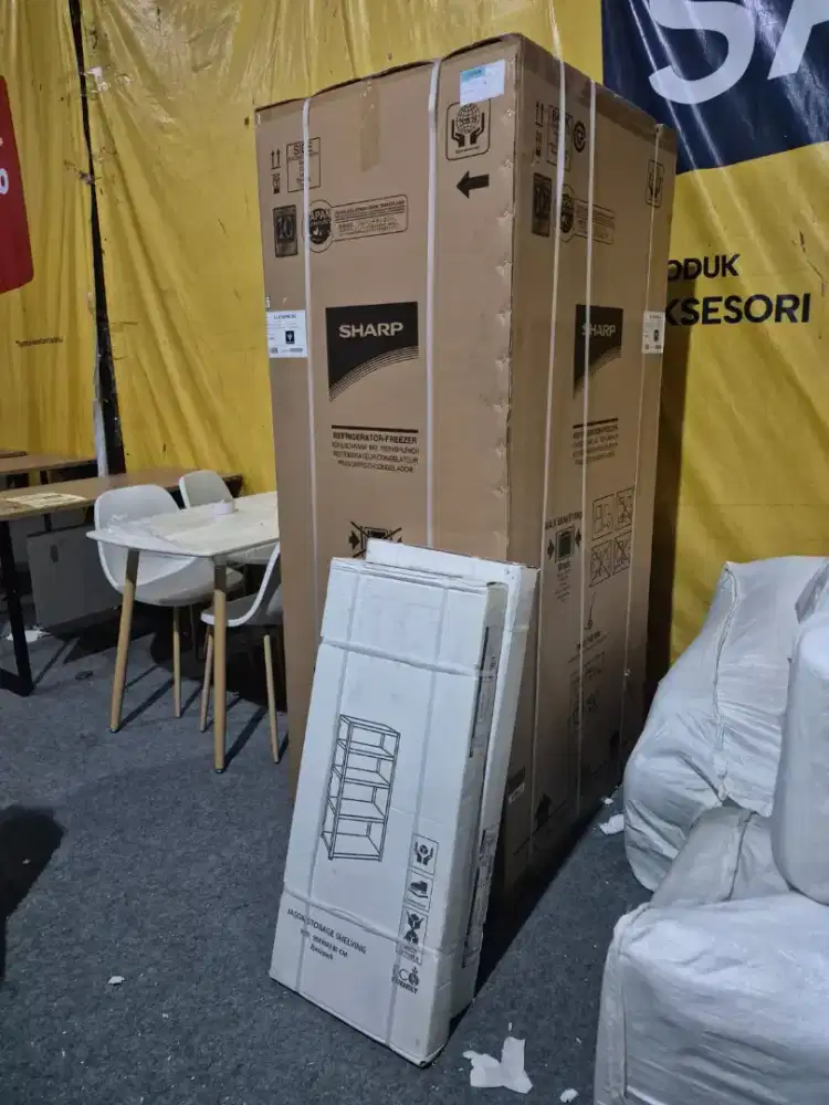 Sharp kulkas sbs 4pintu