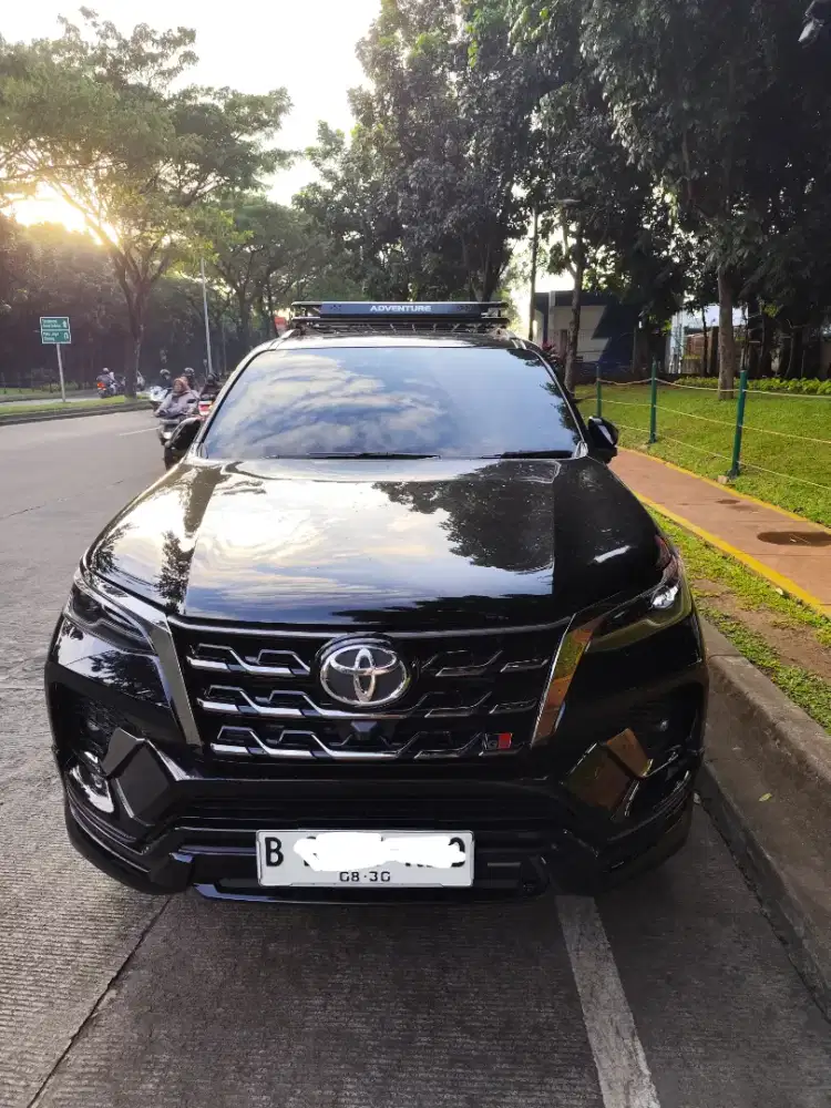 Fortuner vrz 28 gr sport