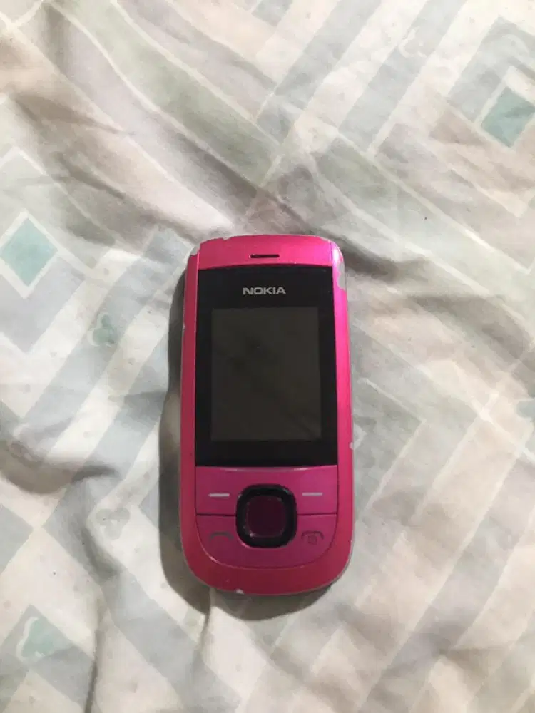 Nokia 2220 ( pink )