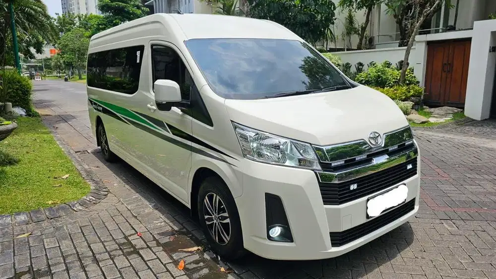 TOYOTA HIACE PREMIO 2025 VIP 8 Captain Seat BRAND New Diesel OTR Putih