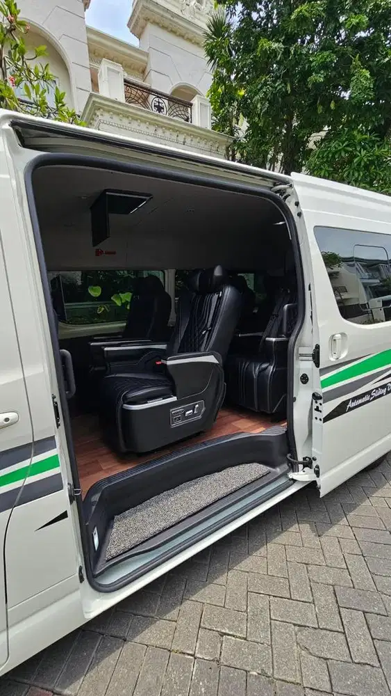 Captain SEAT! TOYOTA HIACE PREMIO 2025 VIP BRAND New Diesel OTR Putih