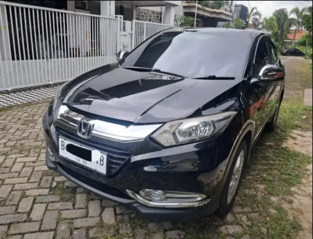 Honda hrv 2015 type s  pajk 4/25 Hrga 150jt nego dikit