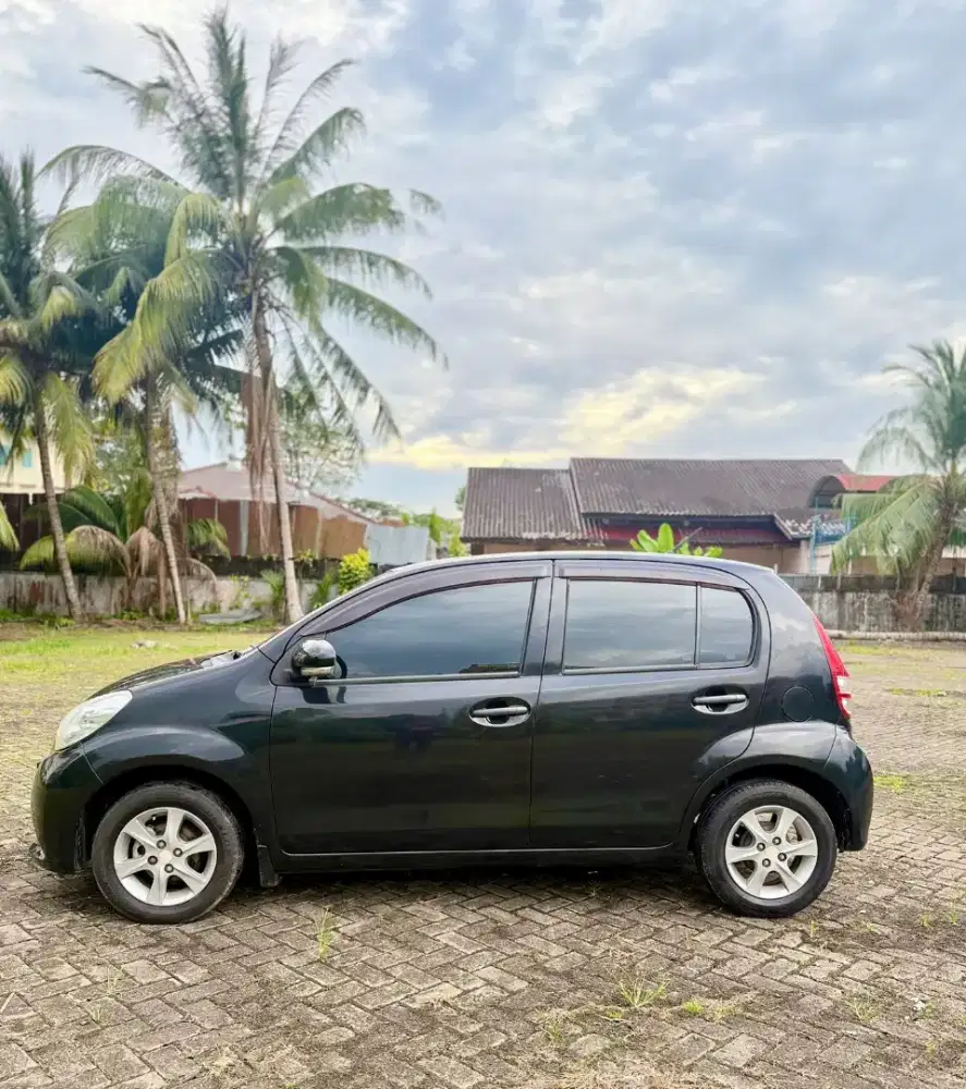 Sirion R 2013 manual 1.300 cc