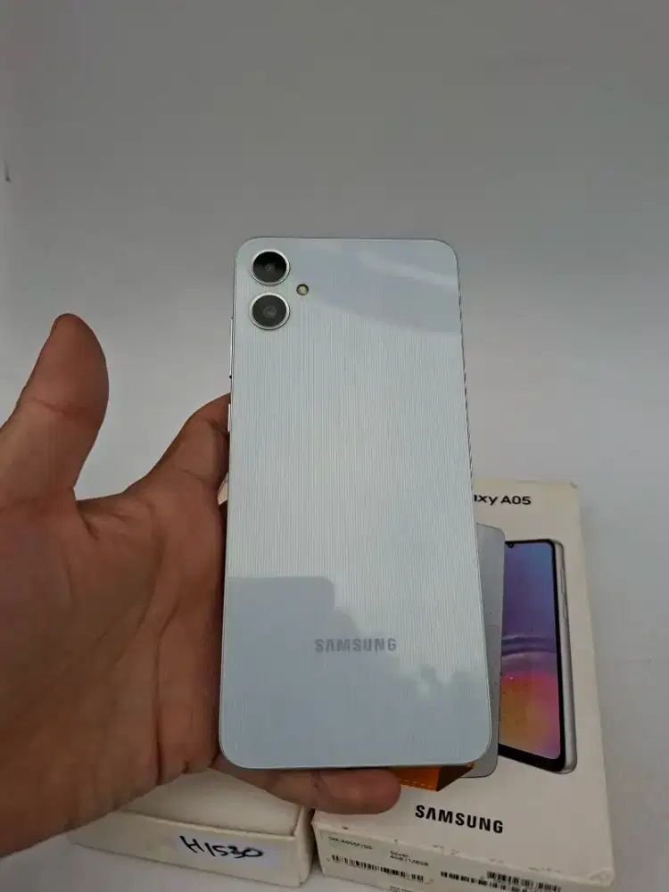 JUAL HP SAMSUNG A05 RAM 4/128 GB SECOND ORIGINAL SEIN LIKE NEW