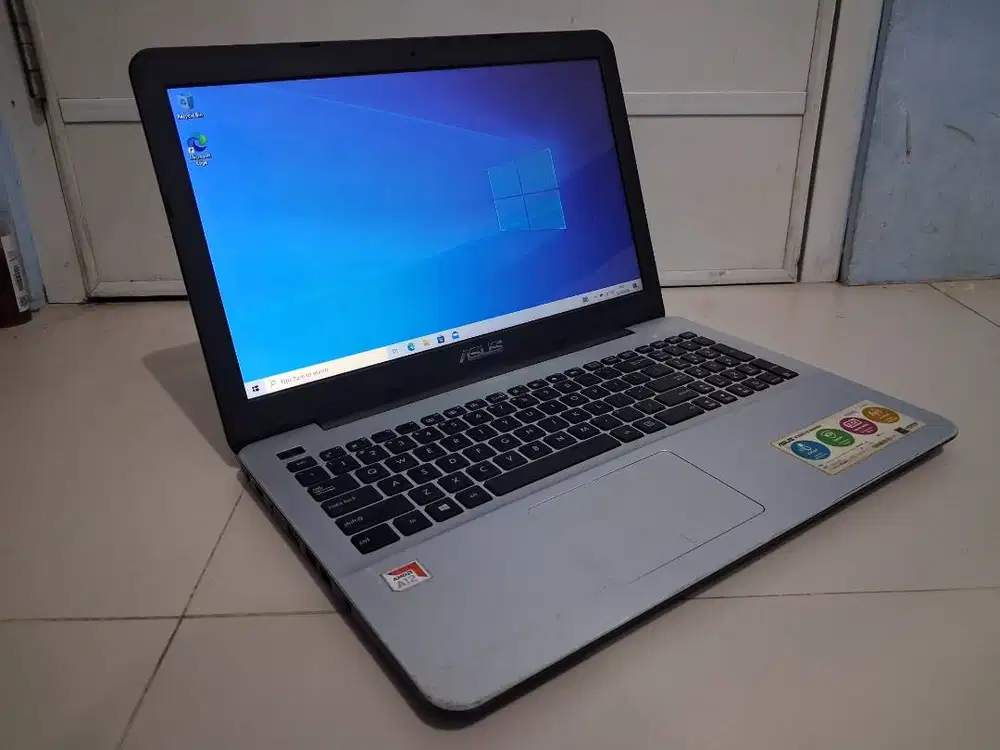 Laptop Asus AMD A12 RAM 16 GB HDD 1 TB