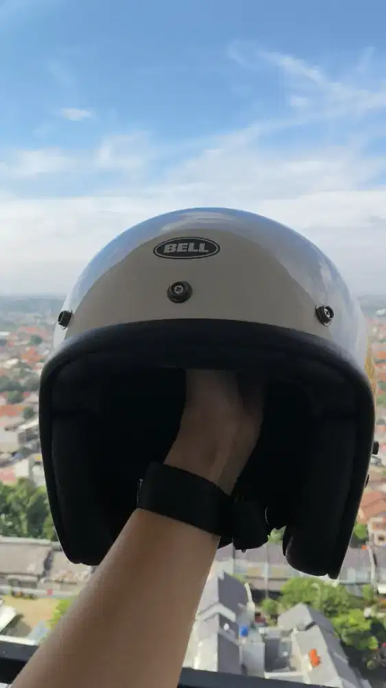 Helm bell jual cepat