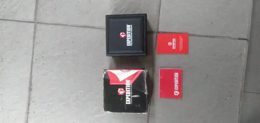 Di jual untuk melengkapi  jam batangan dan meningkatkan harga nya