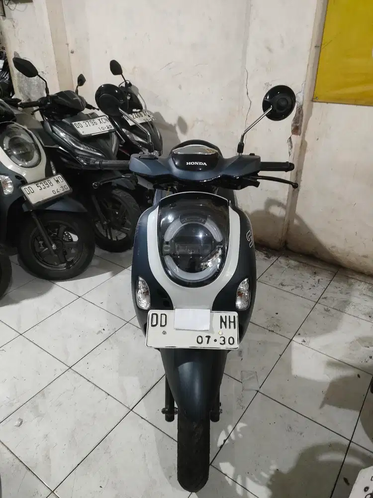Honda Scoopy 2025 biru putih kunci