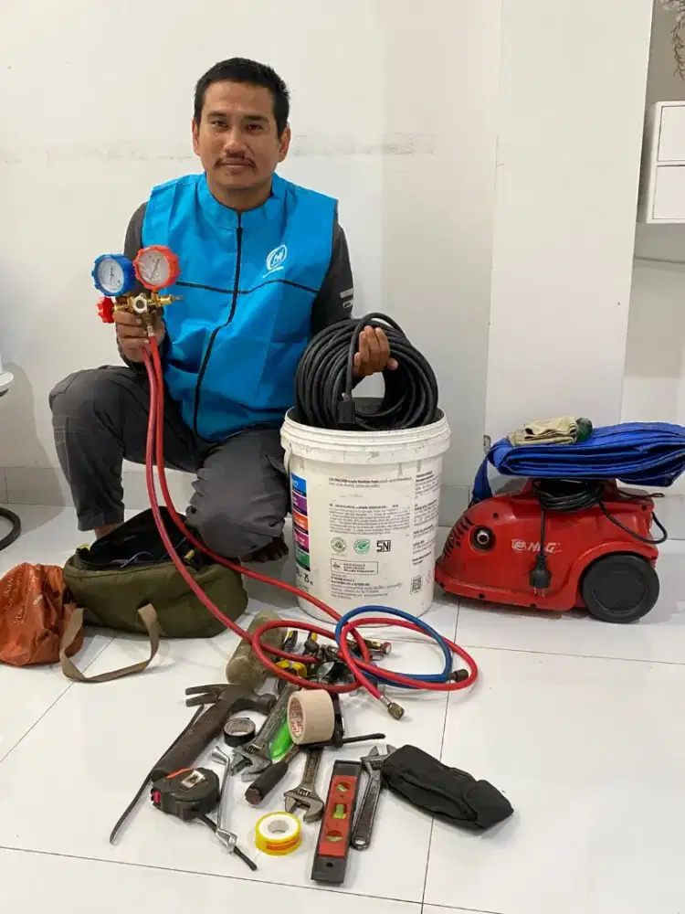 Jasa servis AC kulkas mesin cuci kompa air dll bergaransi