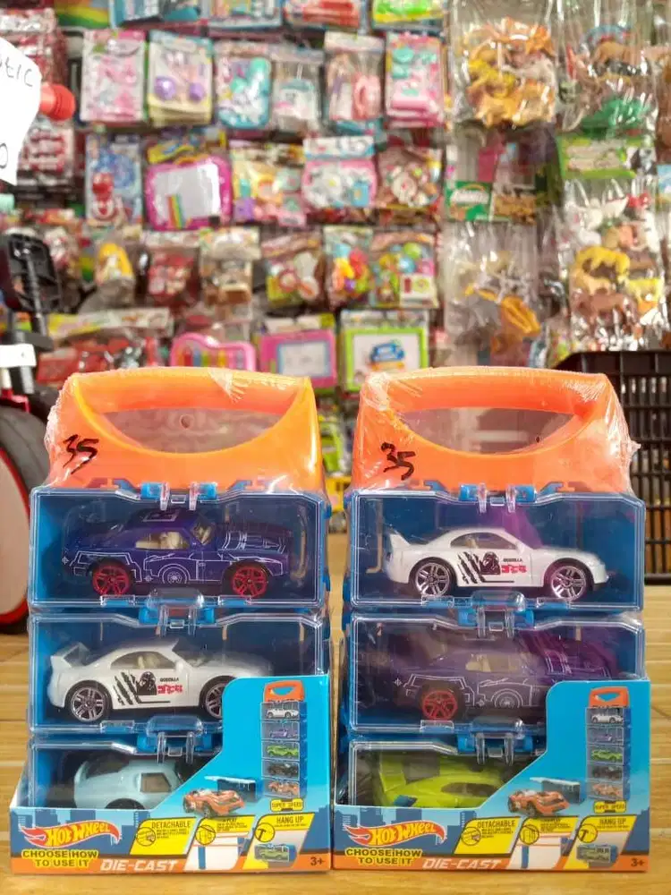 mainan anak hotwheels isi 3 include box akrilik