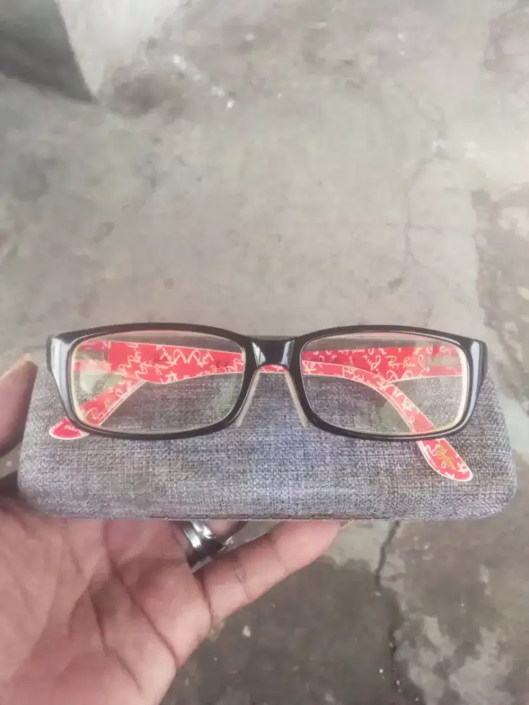 Kacamata Ray-Ban