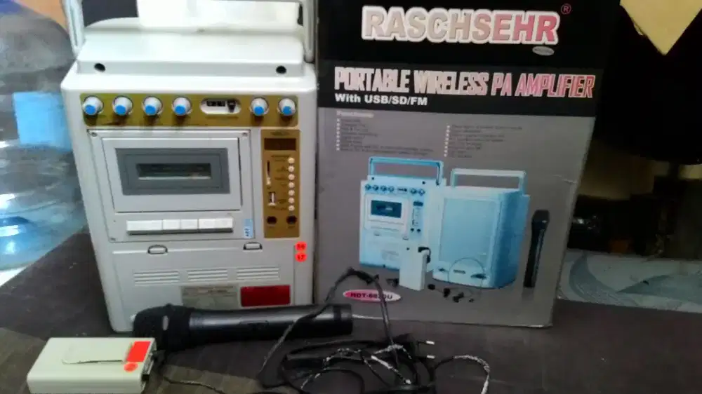 Speaker portable wireless pa amplifier fullset barang simpanan