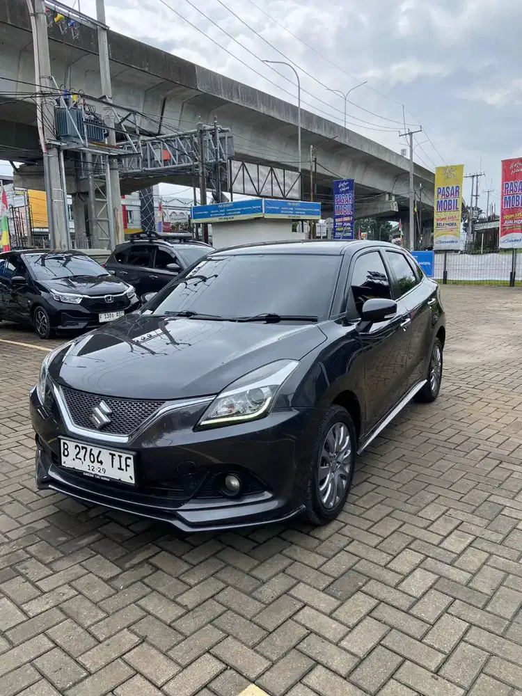 Suzuki Baleno Hatchback AT 2019 abu-abu - Cicilan 3 JTAAN
