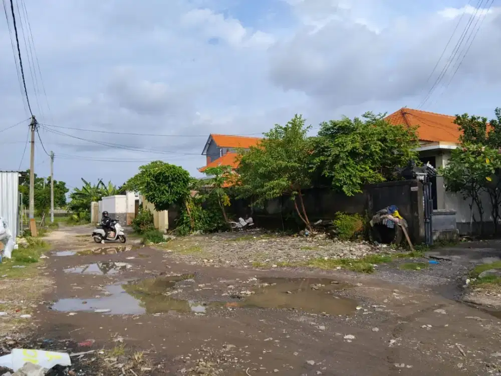 Dijual Tanah isi Bangunan Bekas coffe shop Lokasi Tkd Badung  Timur Renon Denpasar Selatan