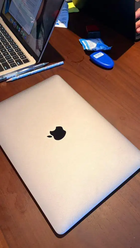Macbook air 13 inch core i5