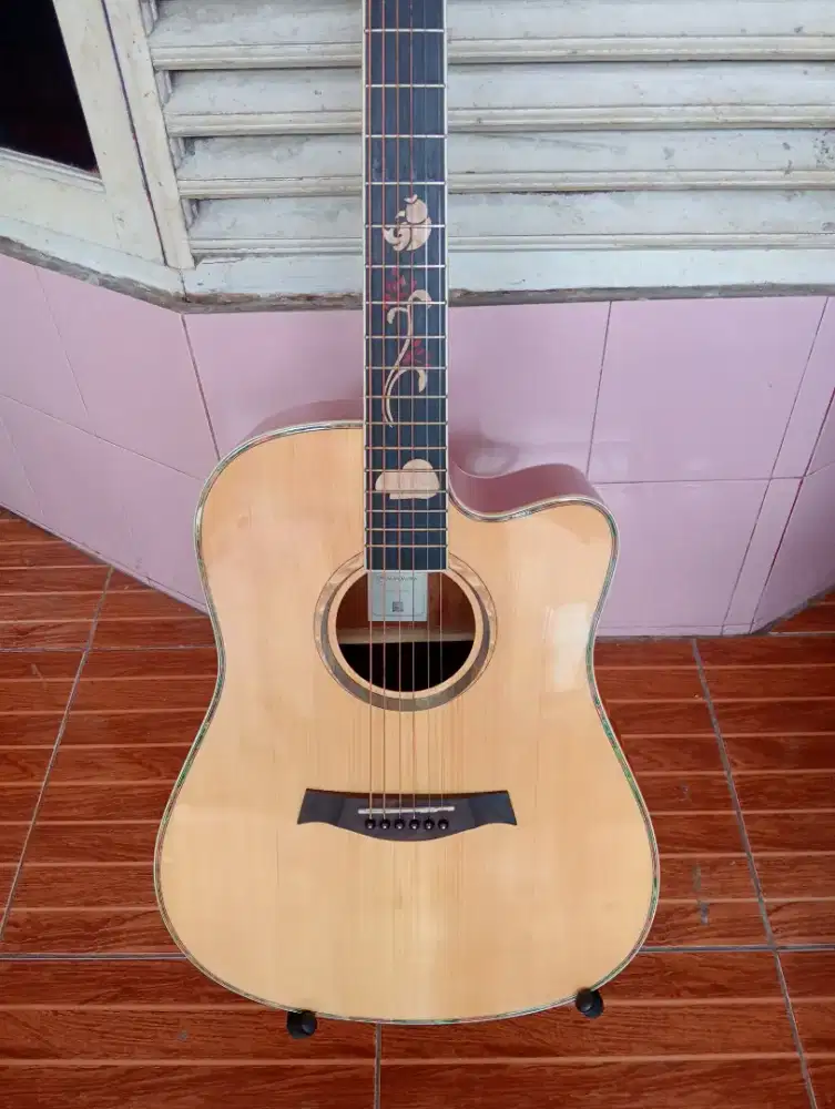 Gitar Mandalika Original Akustik Elektrik