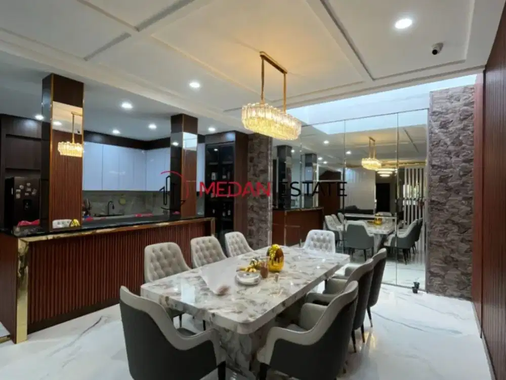 DI JUAL VILLA DI KOMPLEK MALIBU MEDAN POLONIA!!