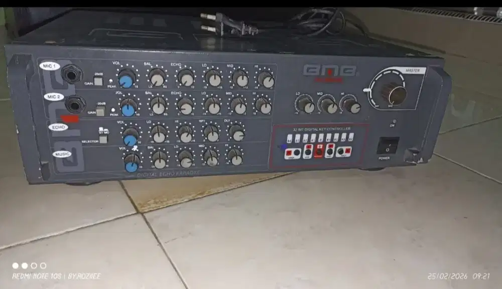 Di jual ampli BMB 2000