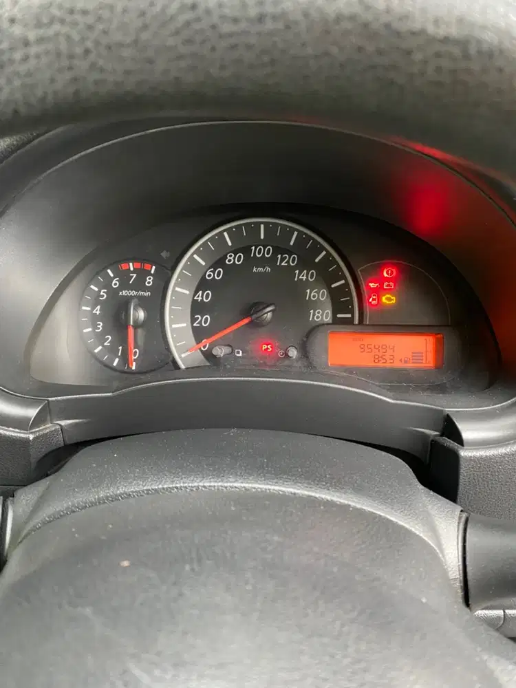 Nissan March 2012 Bensin