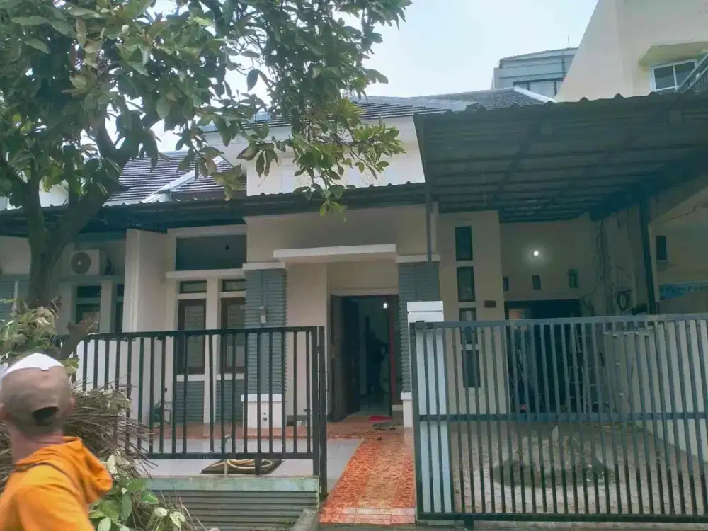 Rumah 2 Lt Mezanin Siap Huni Baru Direnov Cluster Aralia Harapan Indah Bekasi Jawa Barat