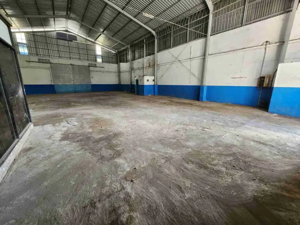 Gudang Akses Kontainer Bebas Banjir