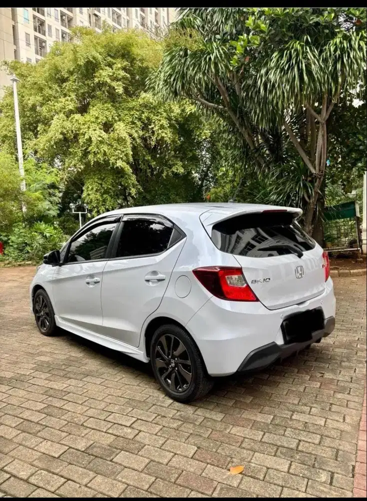 Dijual cepat saja BRIO RS AT 2023