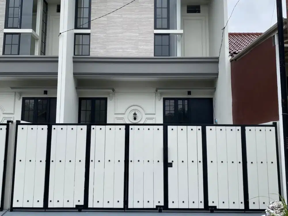 Rumah minimalis baru gress di Baruk Barat, selangkah ke Raya Merr