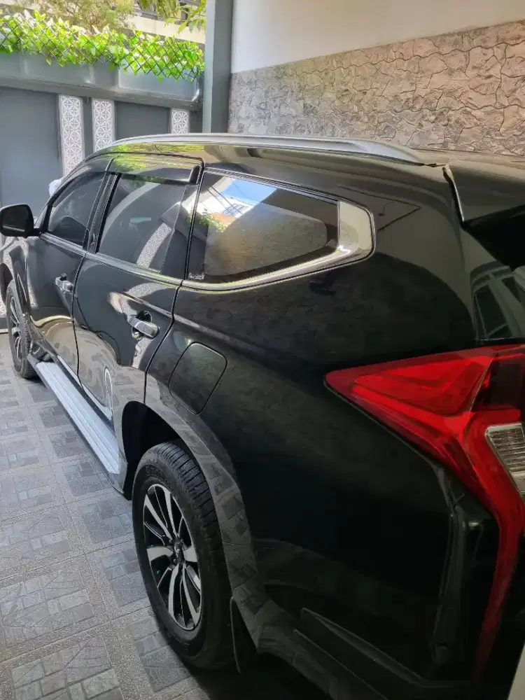 Bismilahirahamanirahim jual mobil kesayangan