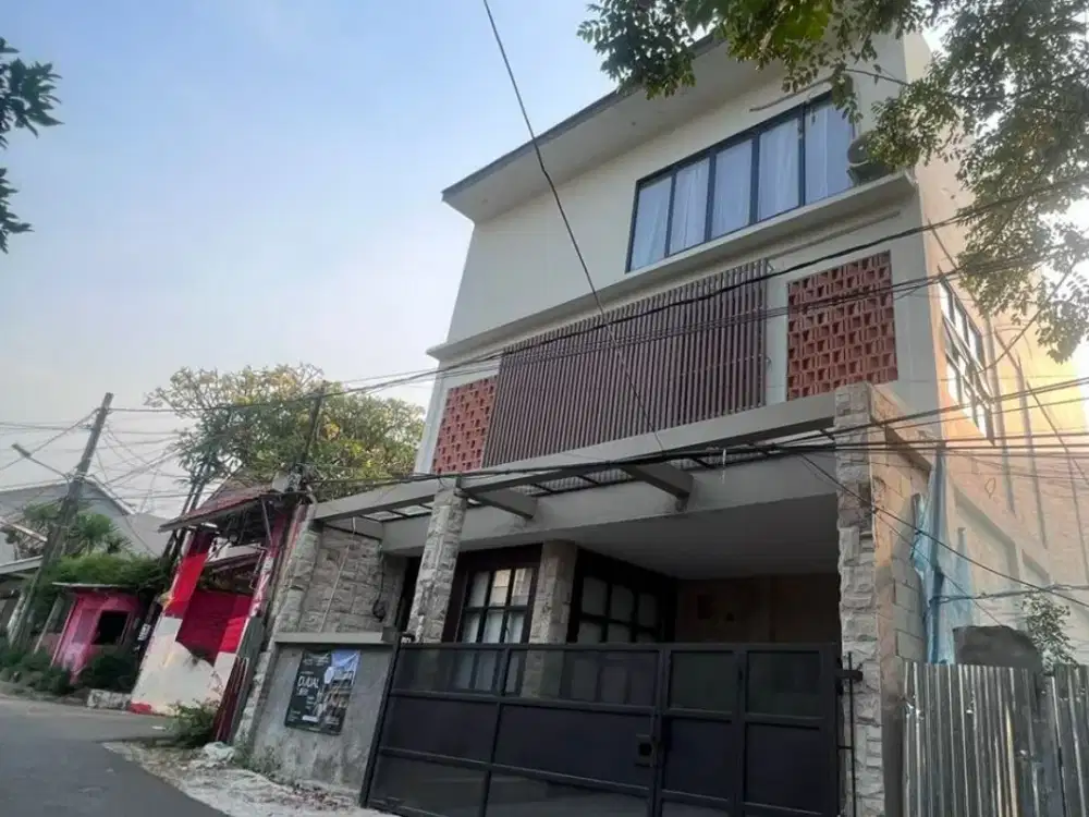 DIJUAL HUNIAN MODERN KAWASAN LEBAK BULUS