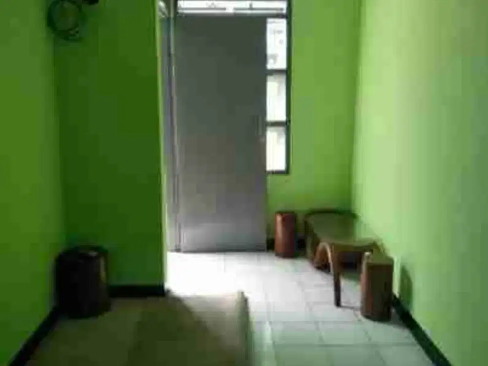 Dijual rumah murah di komplek Adipura dekat Summarecon & KCIC