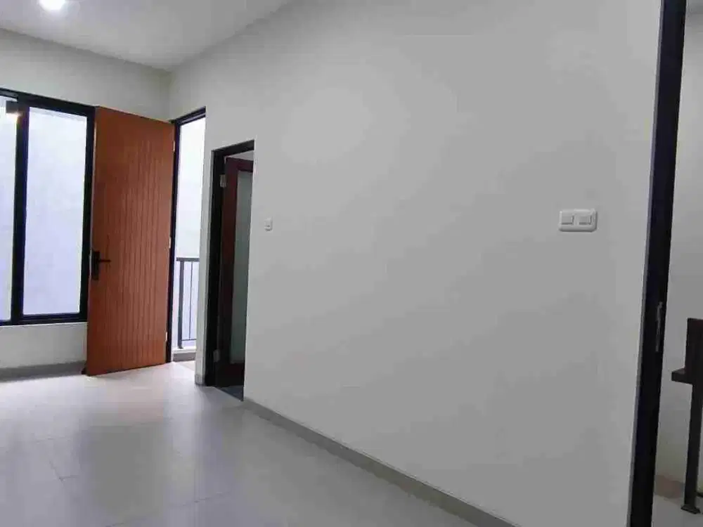 Brand New! Rumah Minimalis 3 Lantai Desain Elegan & Fungsional