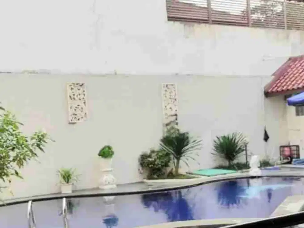 Dijual Rumah  2 Lantai  Permata Hijau LT 680 m²