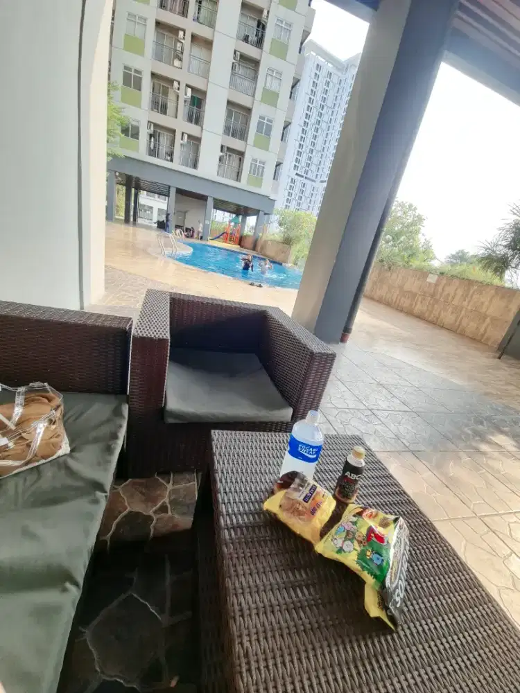 Di jual 1 unit Apartmen full furnish beserta isinya