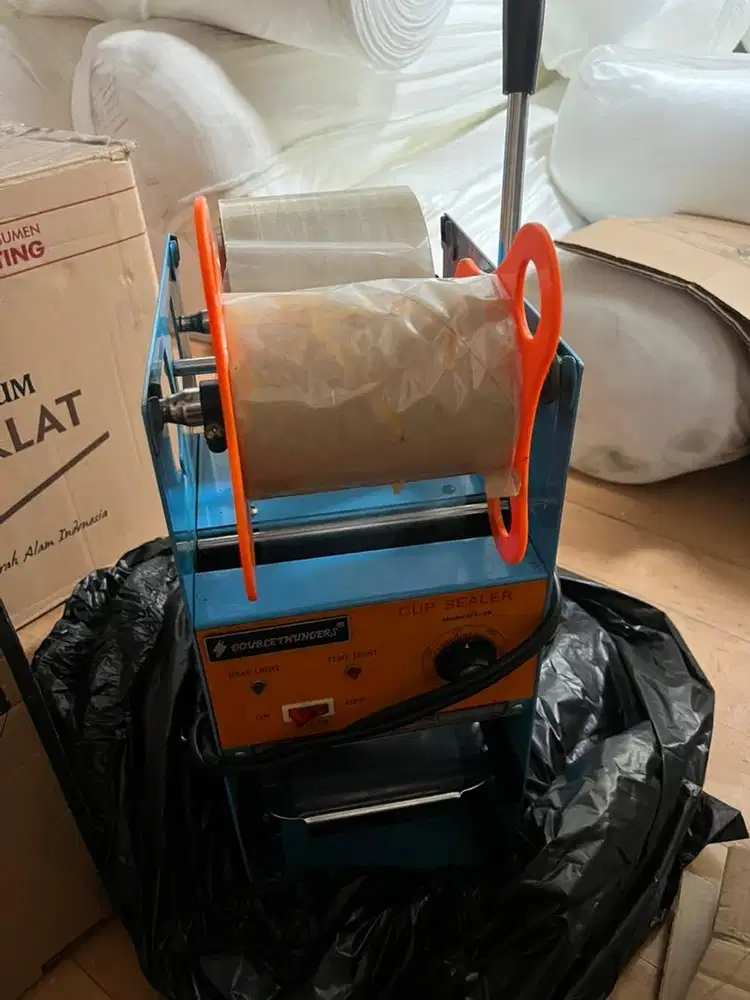 Mesin Cup Sealer
