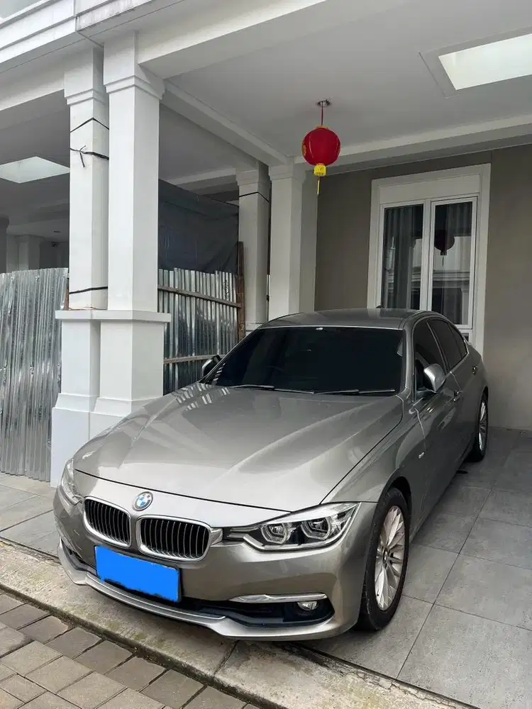2018 BMW 320i Luxury