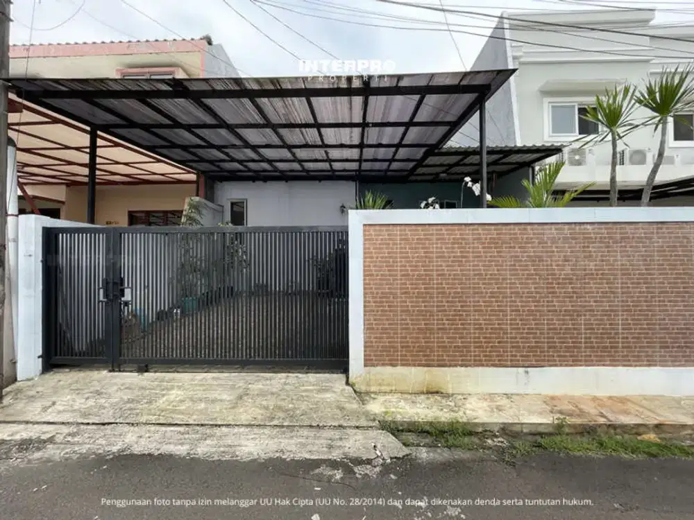 Rumah Dijual Taman Aries Meruya Rapi dan Terawat Hadap Selatan - Luas 120m2