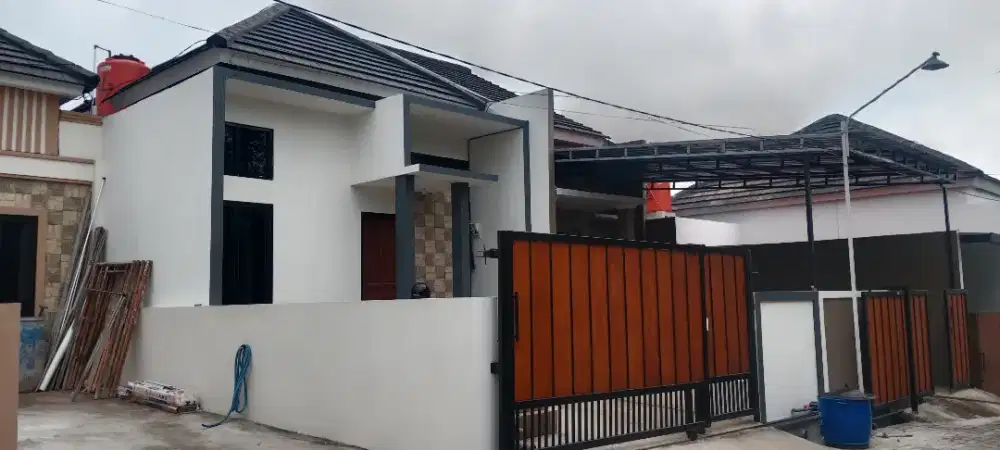 Rumah baru cluster dekat kampus unimus