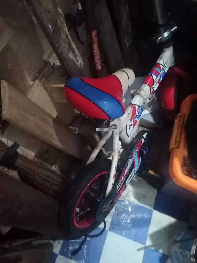 sepeda RRT lipat kecil