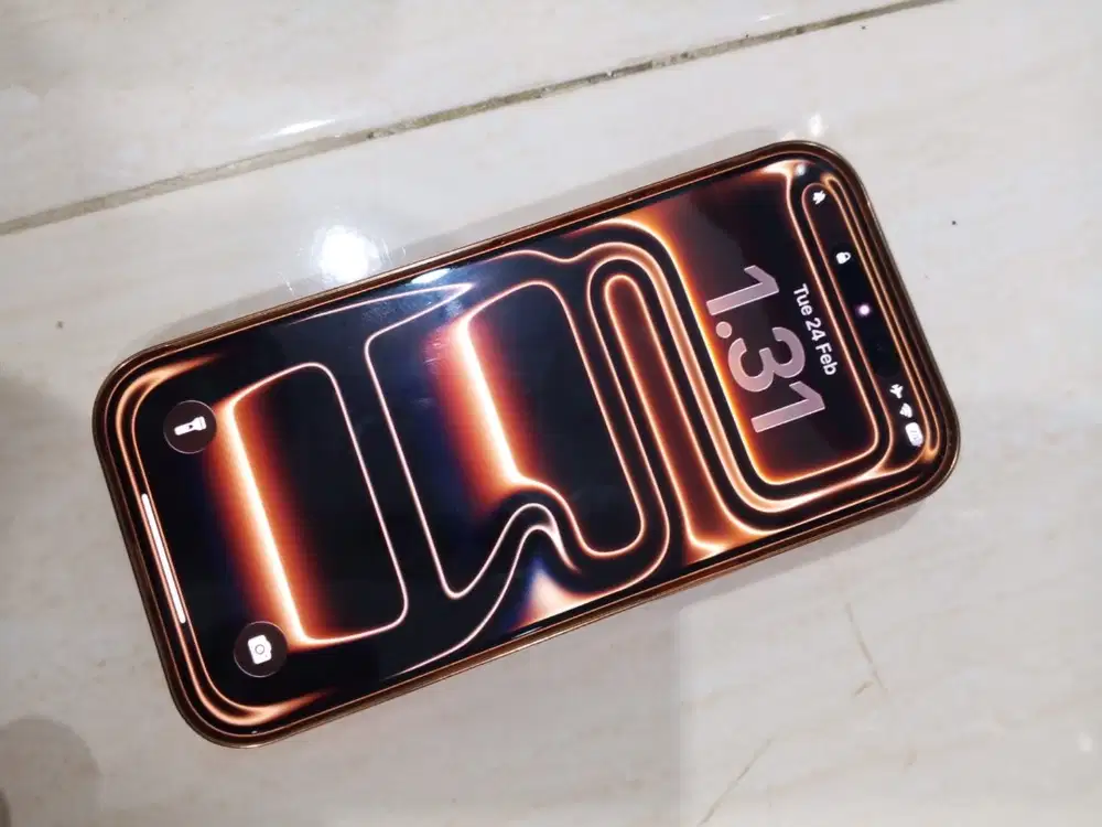 iPhone 17 pro 256 gb cosmic orange